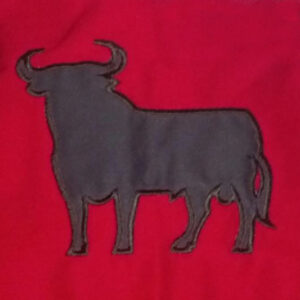 Bull applique design in four sizes. Evoke Spanish culture with this simple bull appliqué design! Perfect aprons, placemats, etc…