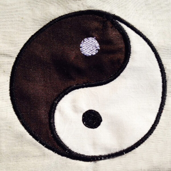Simple, modern yin yang  - Chinese symbol for balance - machine applique design in three sizes.