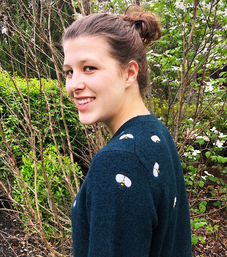 How to embroider on a sweater with an embroidery machine