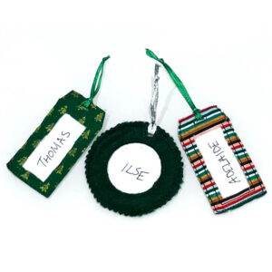 In-the-hoop reusable gift tags