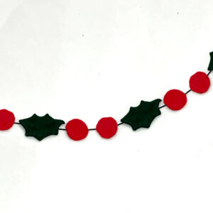 In-the-hoop holly leaf and berry garland